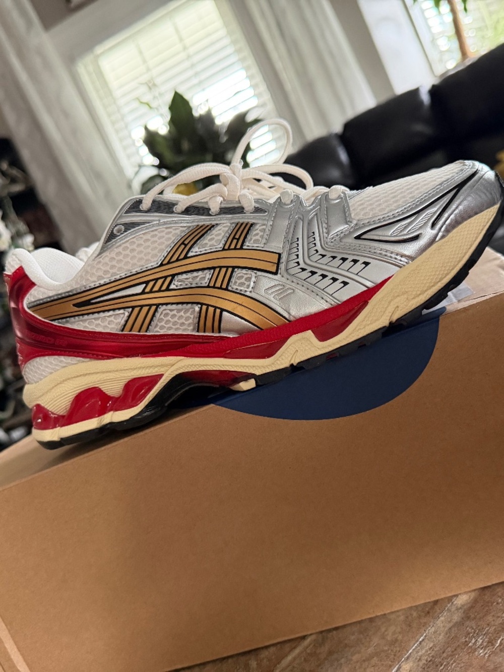 ASICS GEL-KAYANO 14 Cream/Pure Gold Running Shoes – Women’s 10 / Men’s 8H